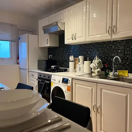 Beautiful 3-bedroom In B'ham Birmingham